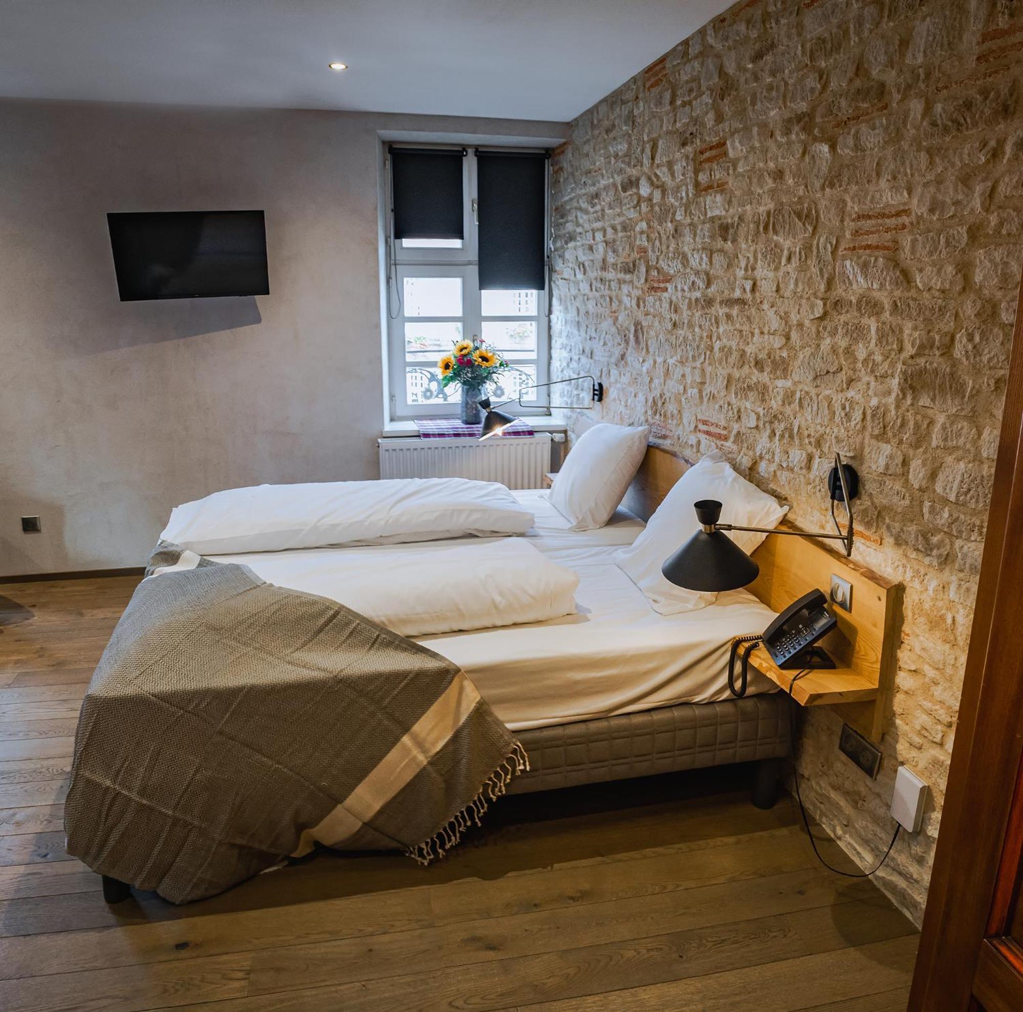 Hotel La Couronne A Wissembourg Zewnętrze zdjęcie